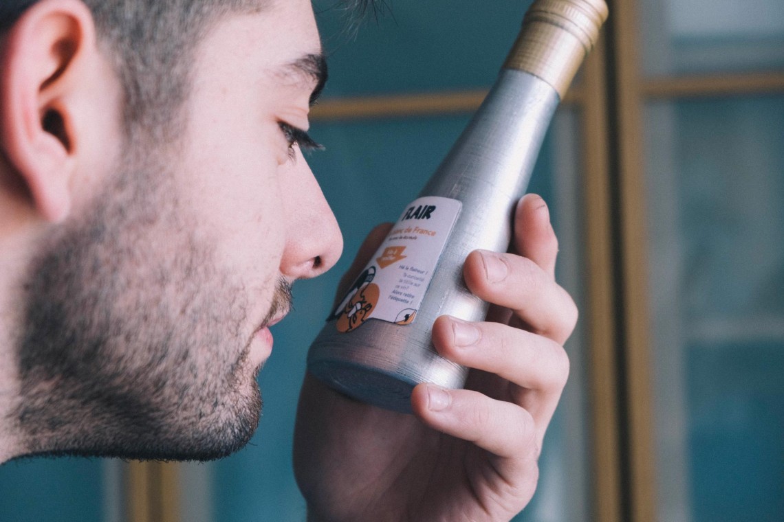Flair connects passionate winemakers with wine neophytes.