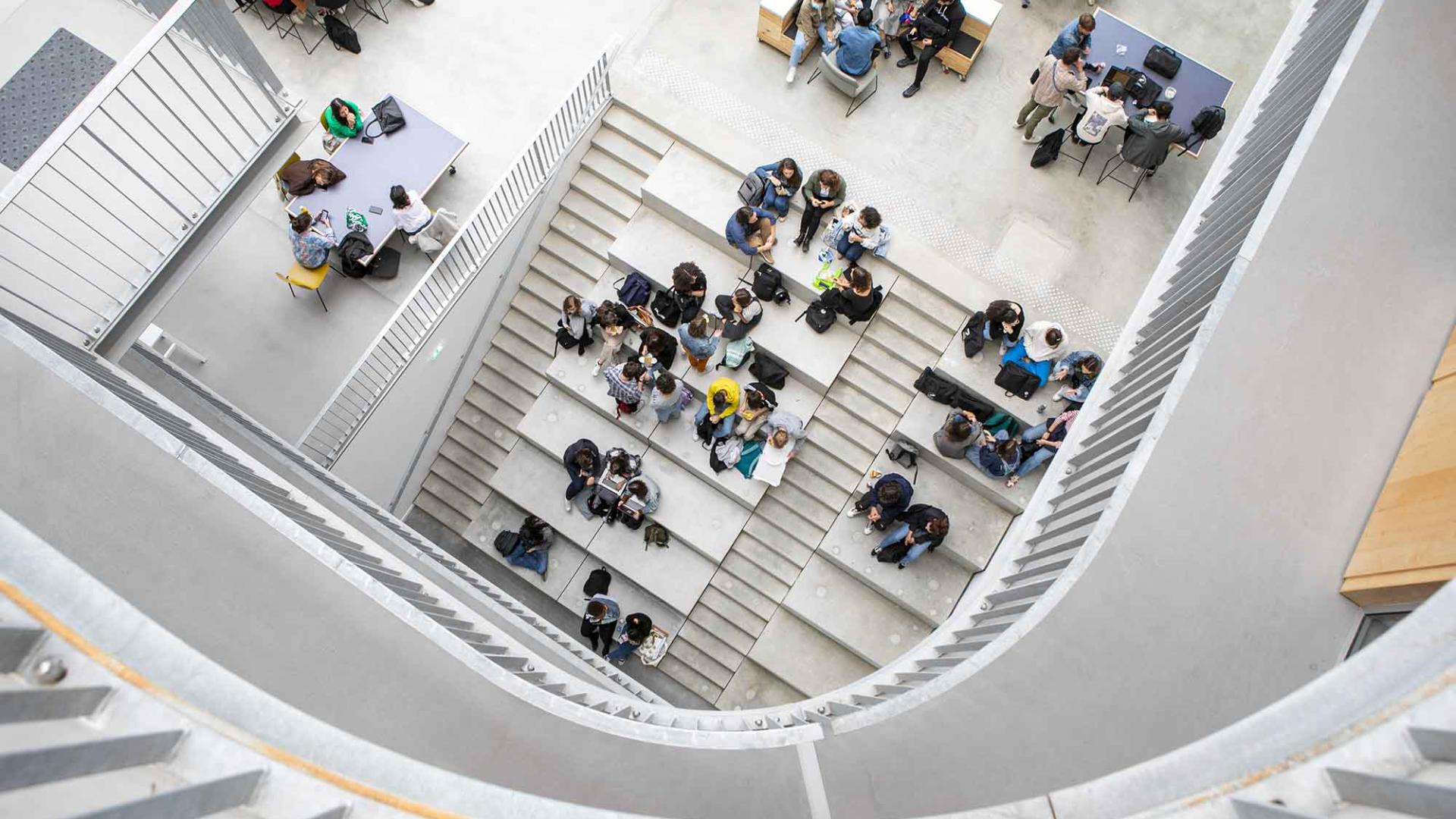 Agora de l'école vue d'en haut