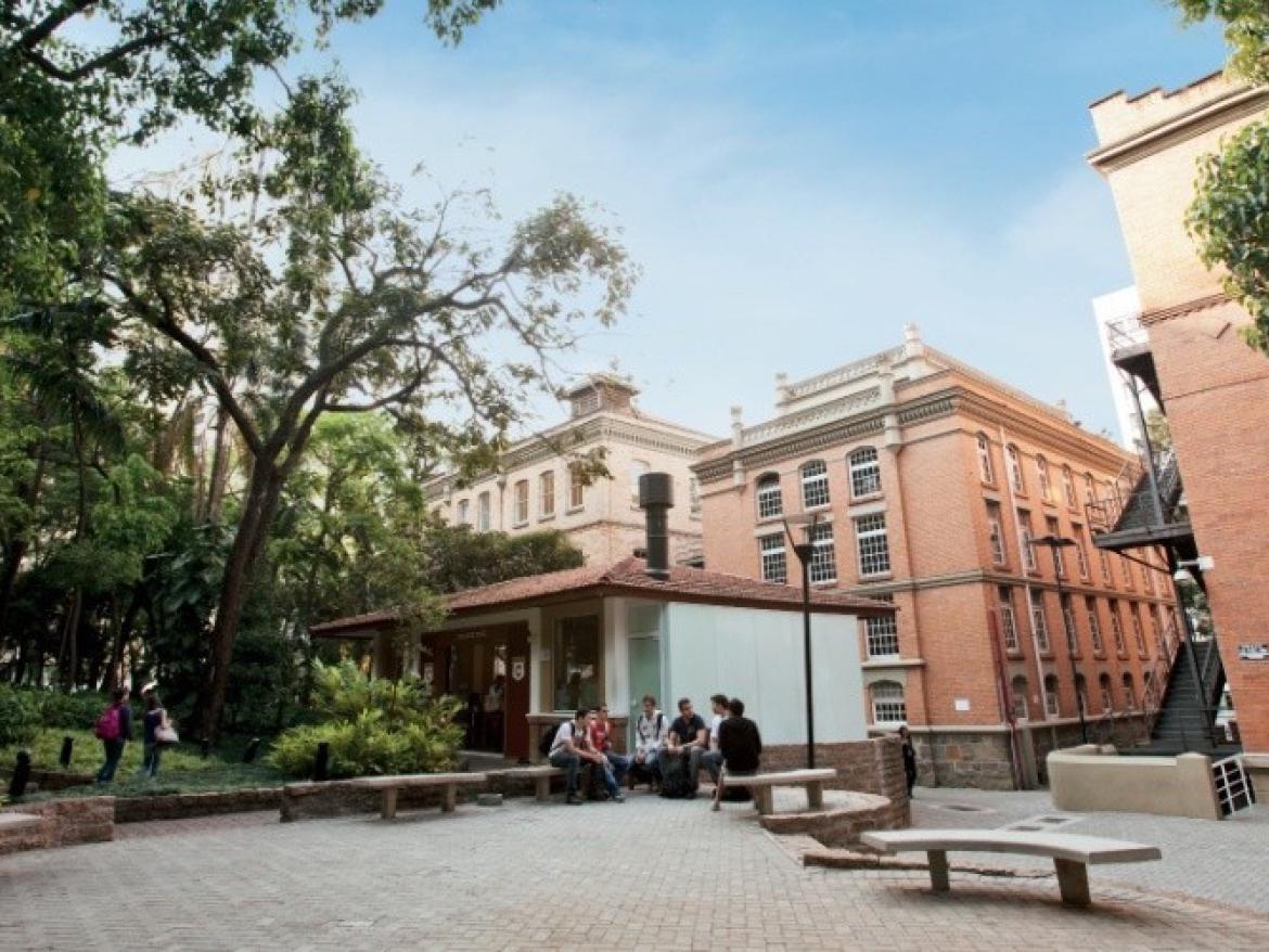  Université Mackenzie